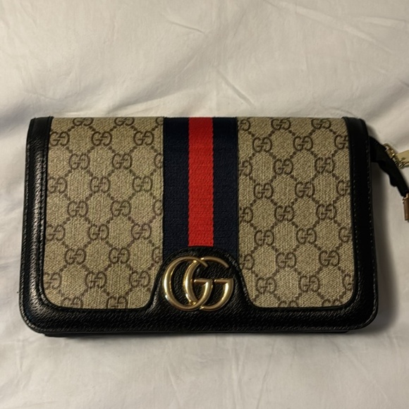 Gucci Bag - Picture 1 of 3